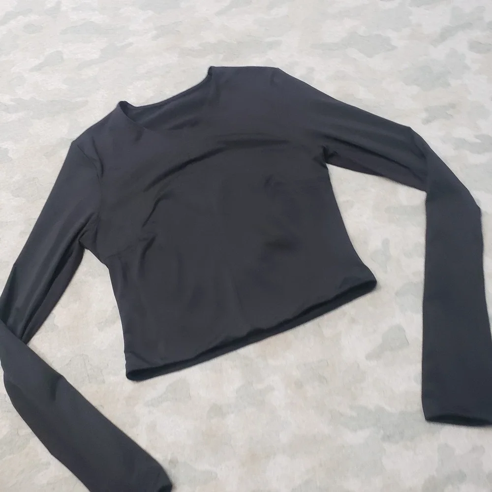Lululemon Crop Top Womens 10 Black Pullover V-Neck Long Sleeve